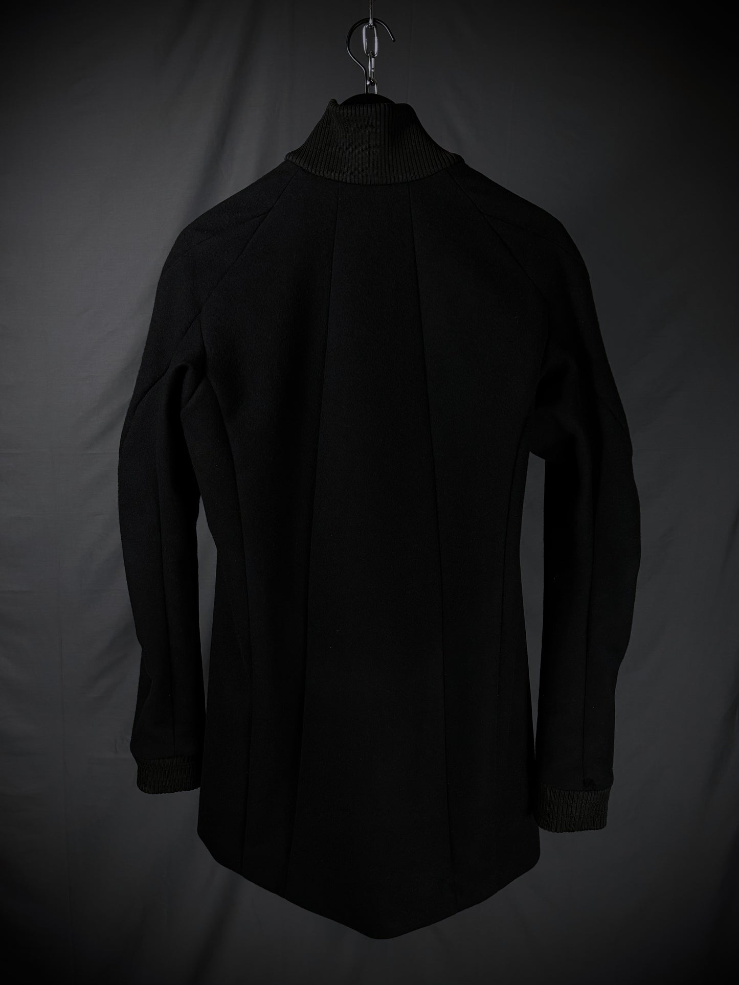 Devoa Anatomic Symmetrical Coat