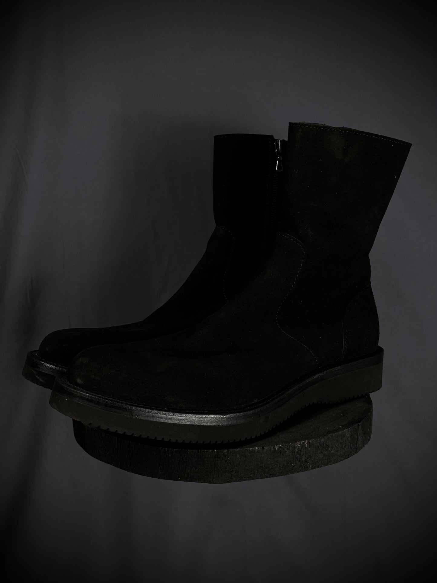 Isamu Katayama Backlash Japanese Calf Suede Side-Zip Boots – FW19