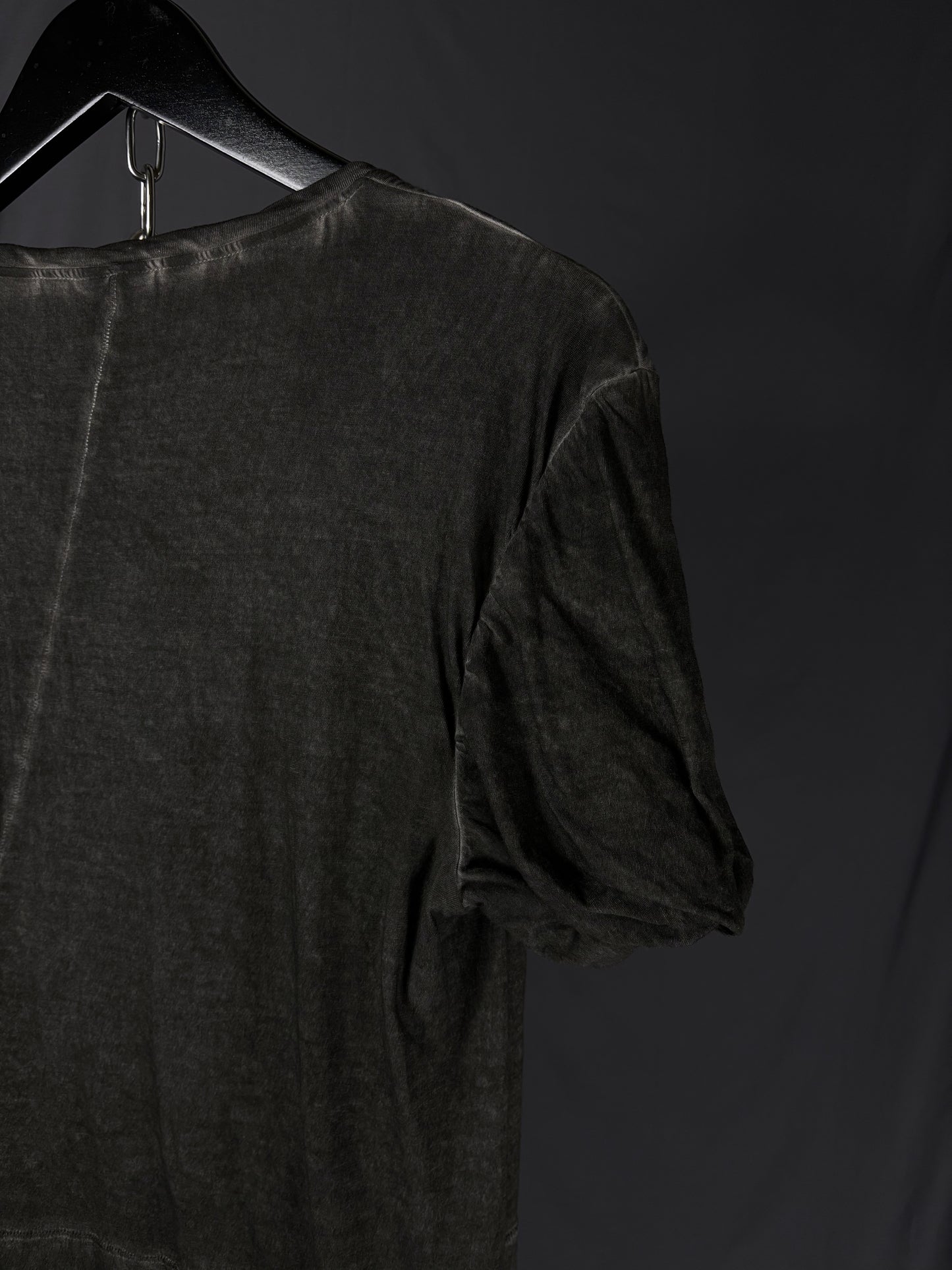 MD75 Anthracite Double Layer Tee – SS26
