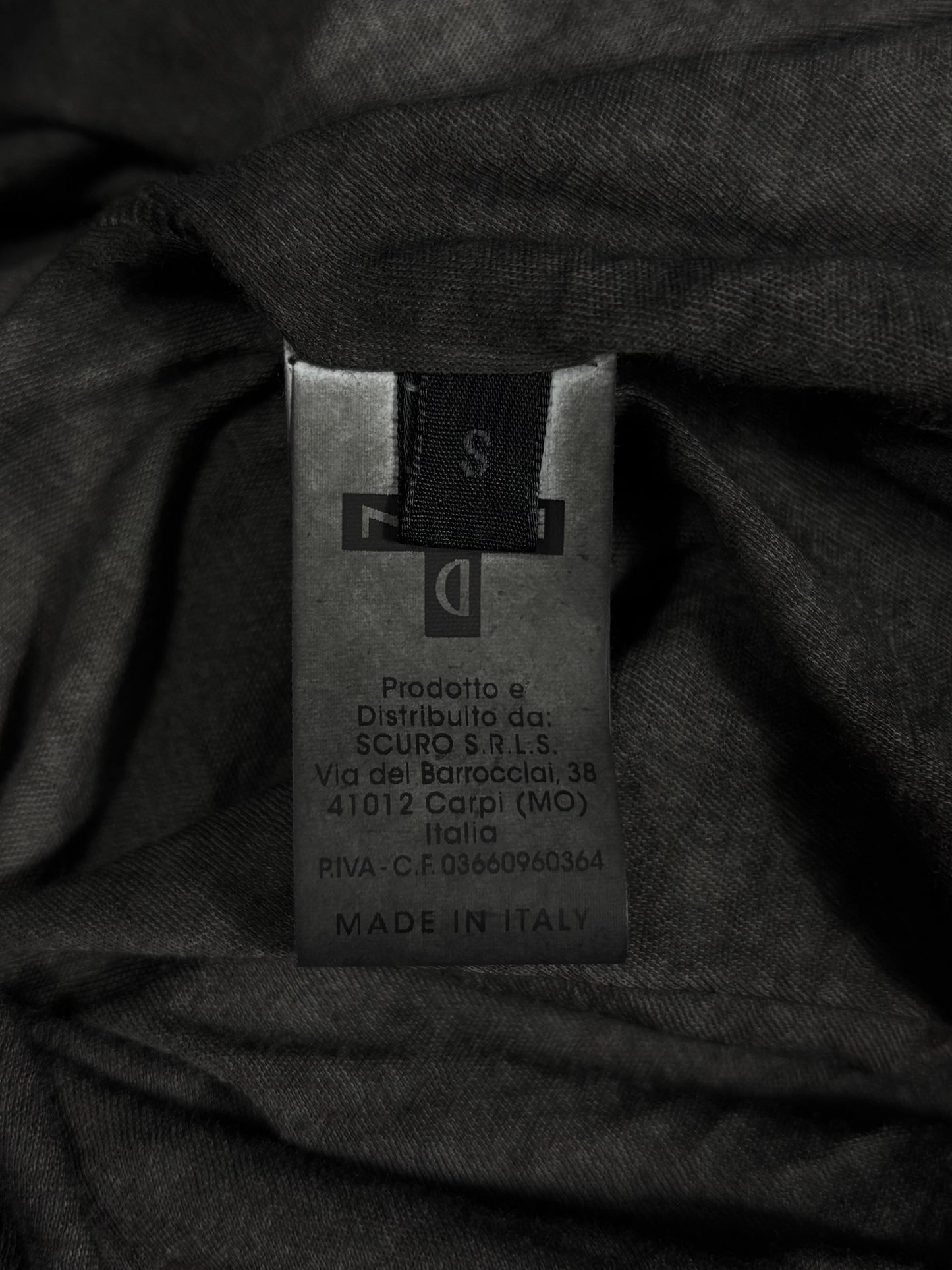 MD75 Anthracite Double Layer Tee – SS26
