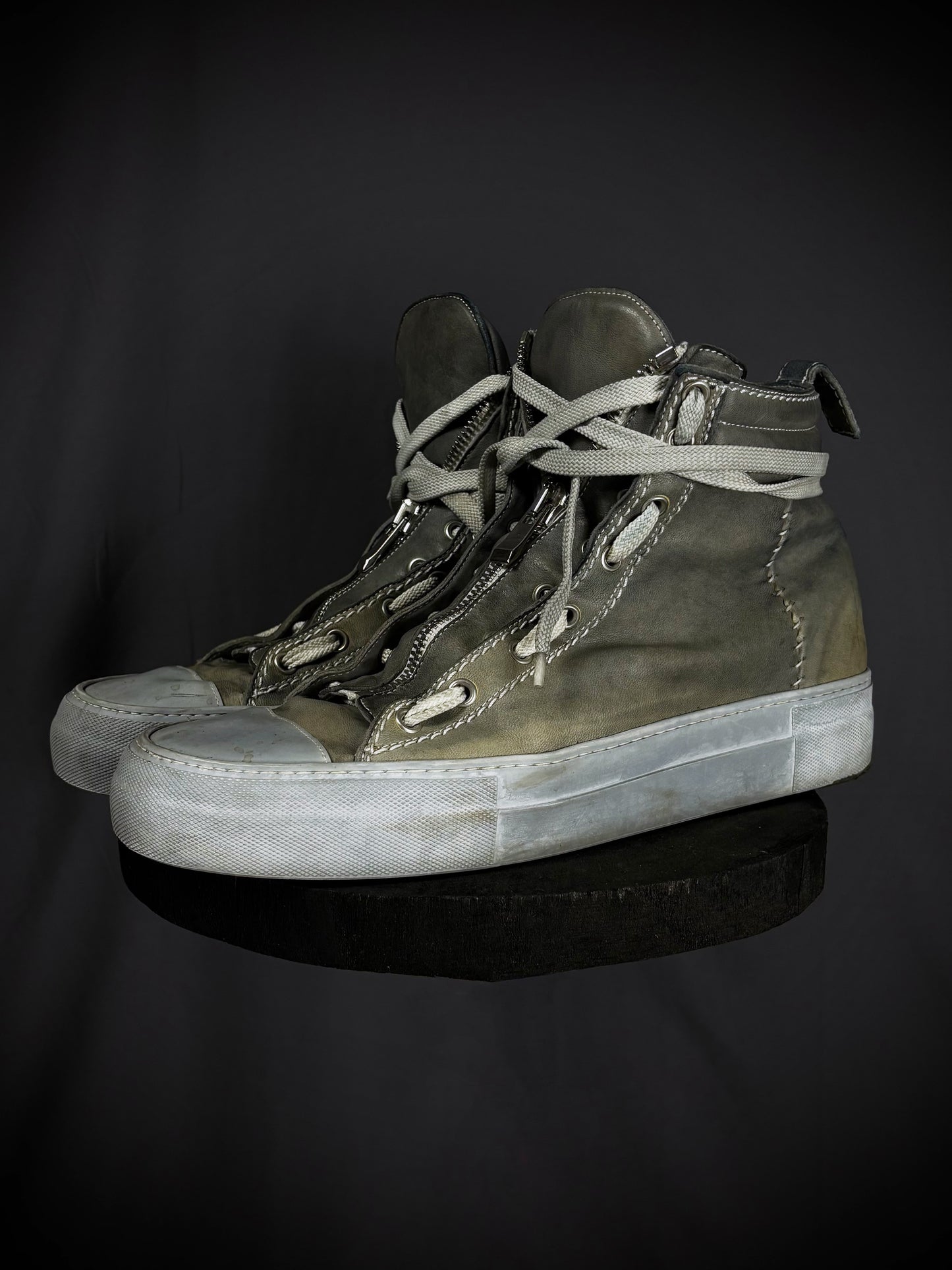 Incarnation Overlock Stitch Horse Leather Sneakers – SS23
