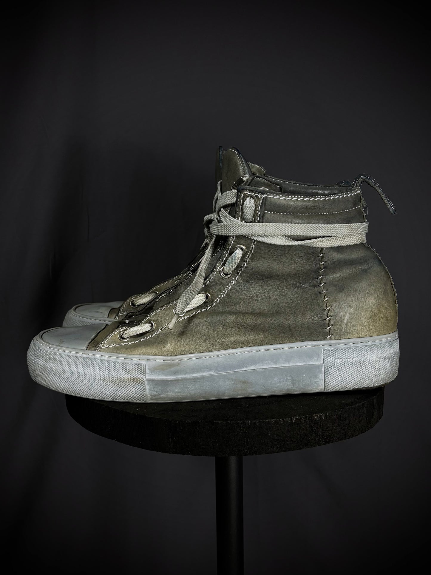 Incarnation Overlock Stitch Horse Leather Sneakers – SS23