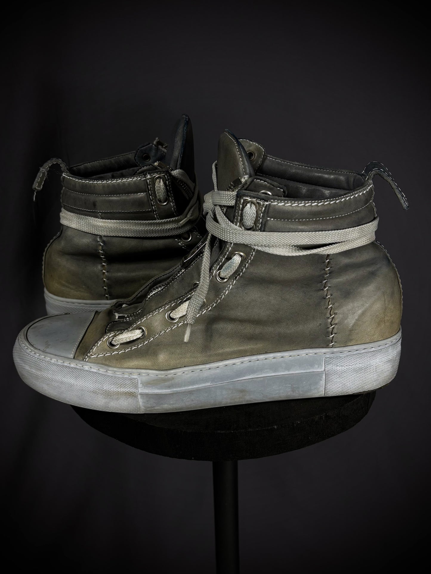 Incarnation Overlock Stitch Horse Leather Sneakers – SS23