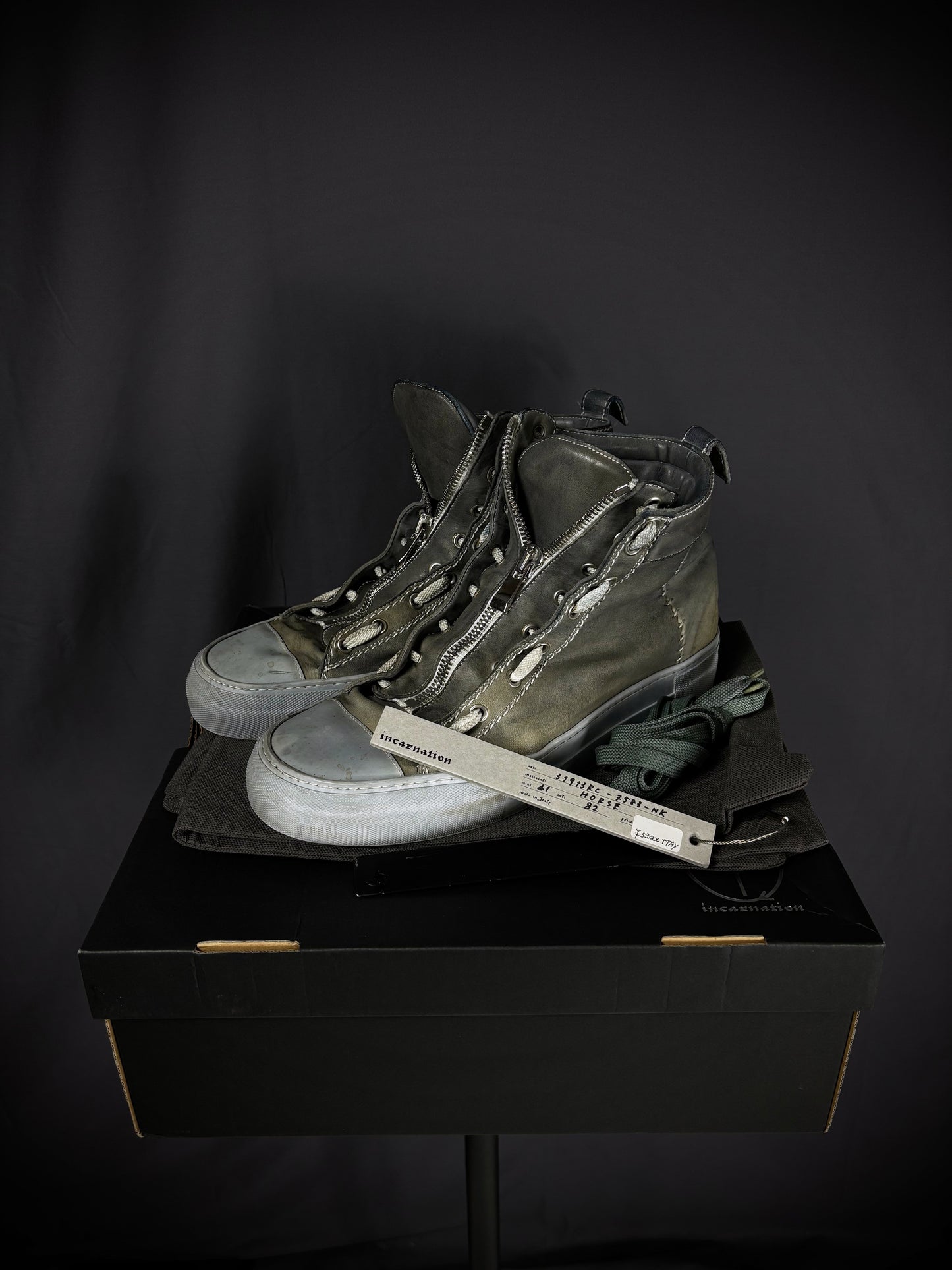 Incarnation Overlock Stitch Horse Leather Sneakers – SS23