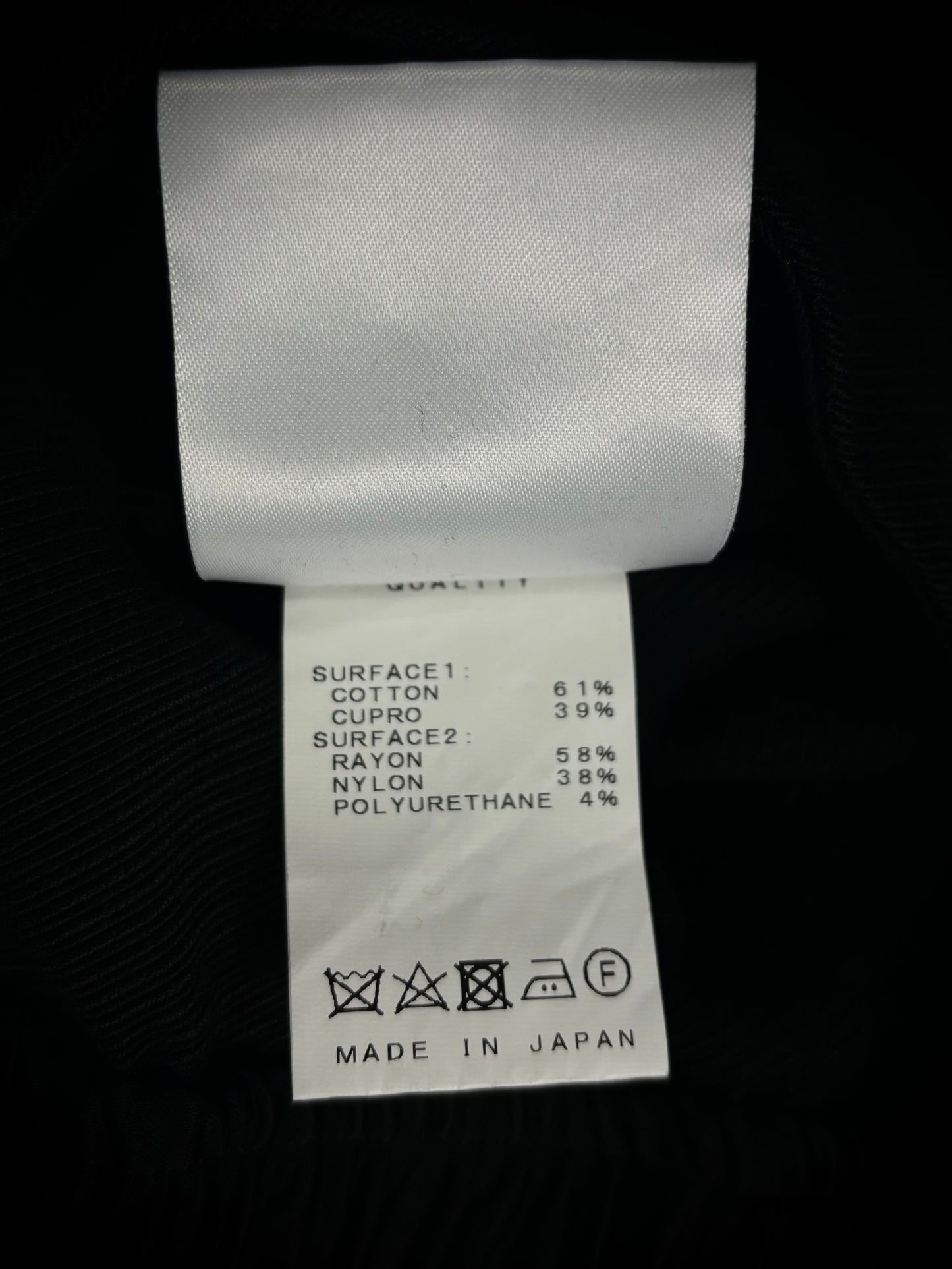 Julius_7 Drop Crotch Geometric Shorts – SS23