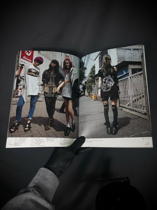 FRUiTS Magazine No.159 October 2010