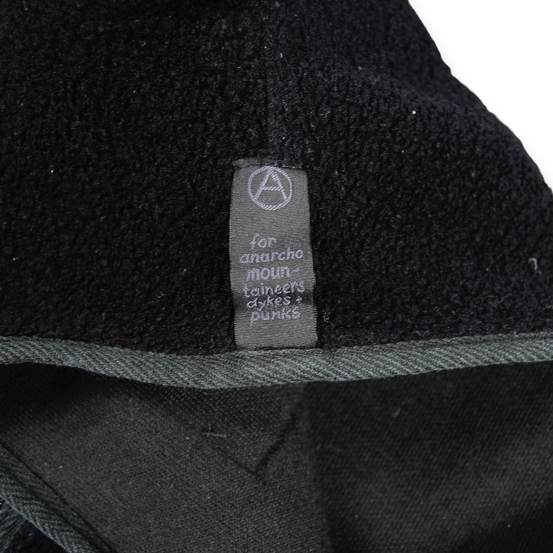 Mountain Research Boa Fleece Vest – SS10